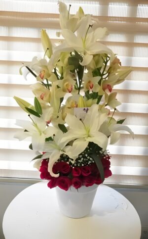 Orquídea, lirios y rosas R128